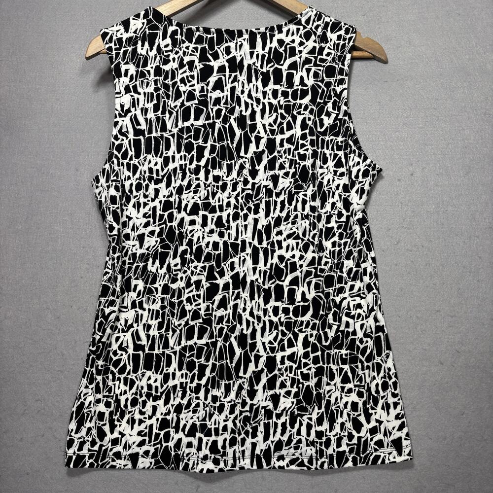 Tahari Abstract Print Top L Sleeveless Black White Modern Chic Statement Bold‎ - Picture 2 of 9